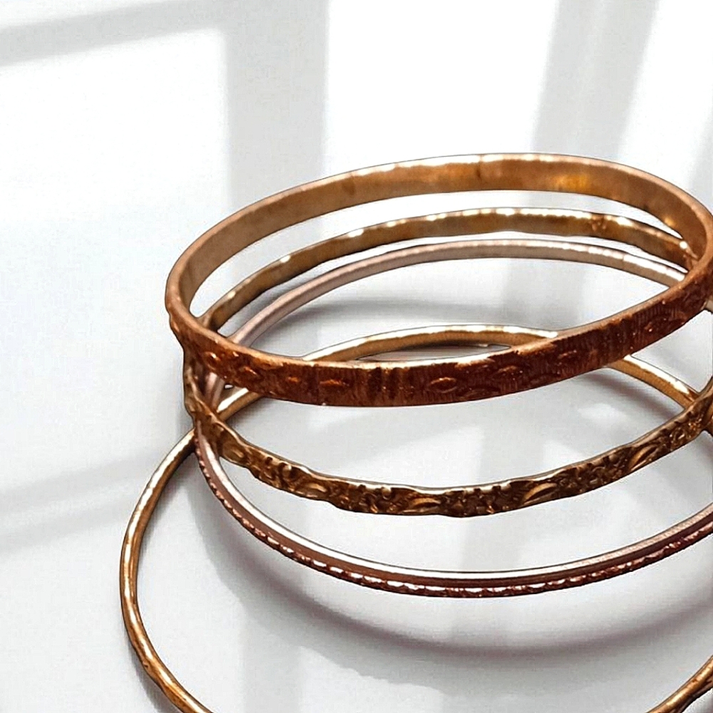 4 piece Bangle bracelets